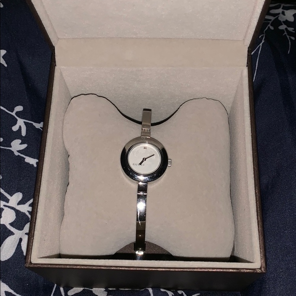 Gucci Bangle Watch